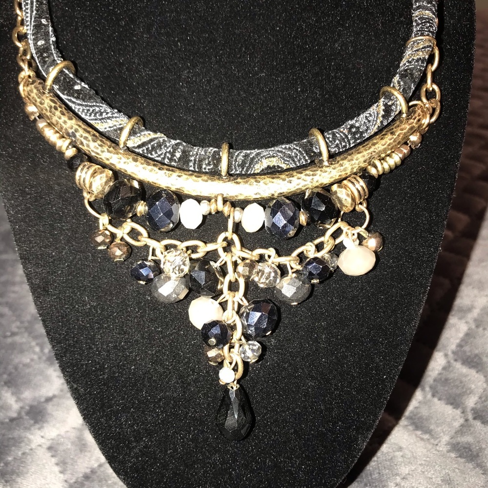 Exotic layered necklace with beading ✨